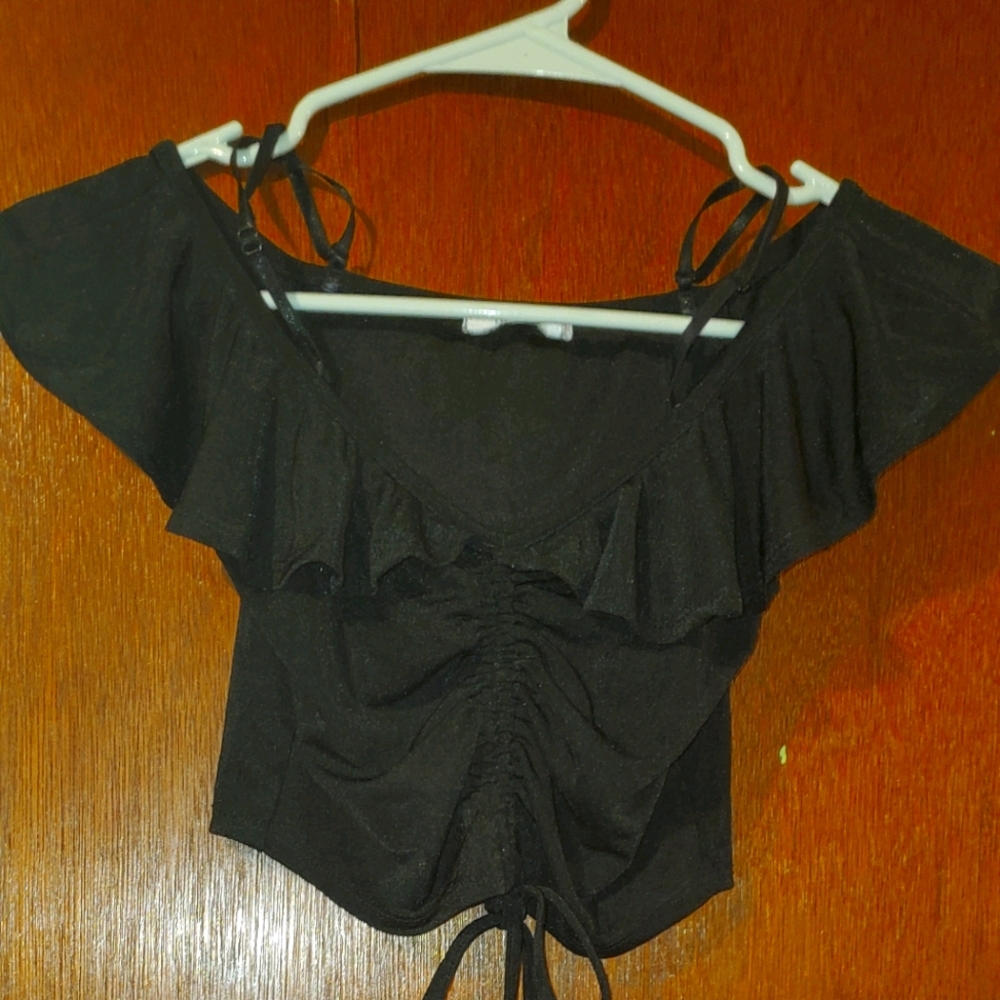 Black crop top